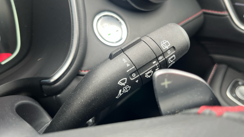 MG Hs 1.5 T-GDI Exclusive 5dr DCT Petrol Hatchback